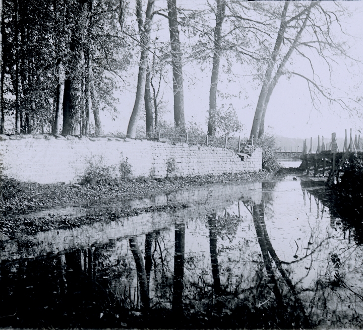 Box 06 Image 10.jpg